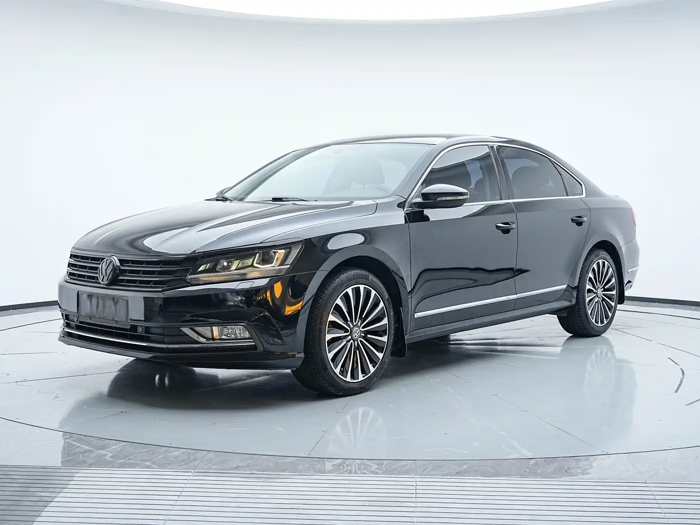 Volkswagen Passat 2016 330TSI DSG Executive Edition