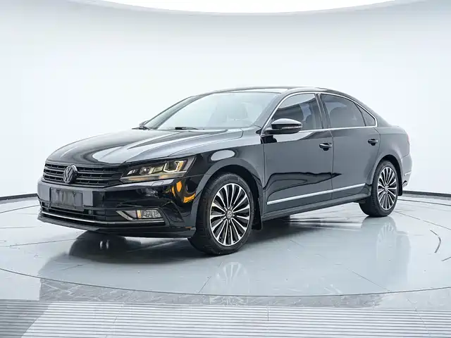 Volkswagen Passat 2016 330TSI DSG Executive Edition — фото 1