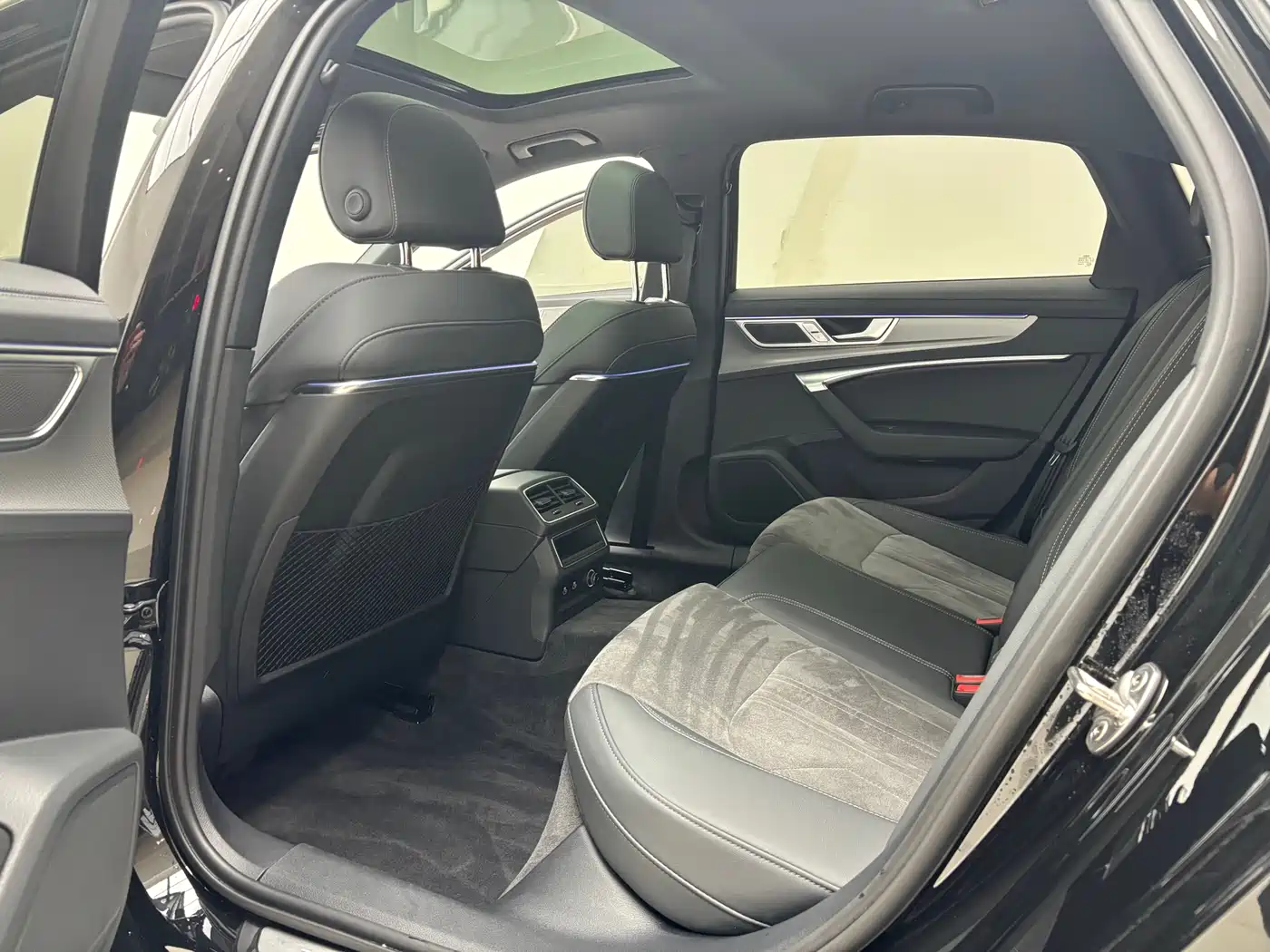 Audi A6L 2023 40 TFSI Luxury Dynamic фото 11