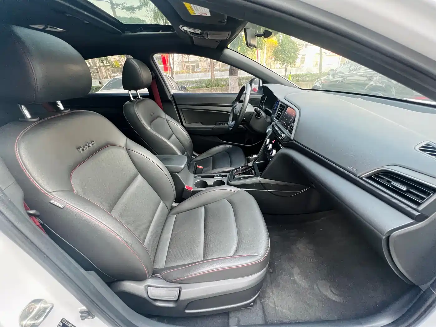 Hyundai Elantra 2019 1.4T Dual-clutch XuanDong·Vitality Type фото 15
