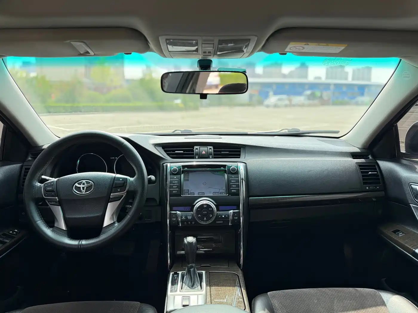 Toyota Reiz 2013 2.5V Premium Navigation Edition фото 5