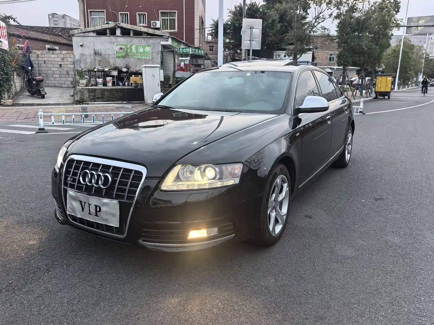 Audi A6L 2011 3.0 TFSI quattro Luxury фото 2
