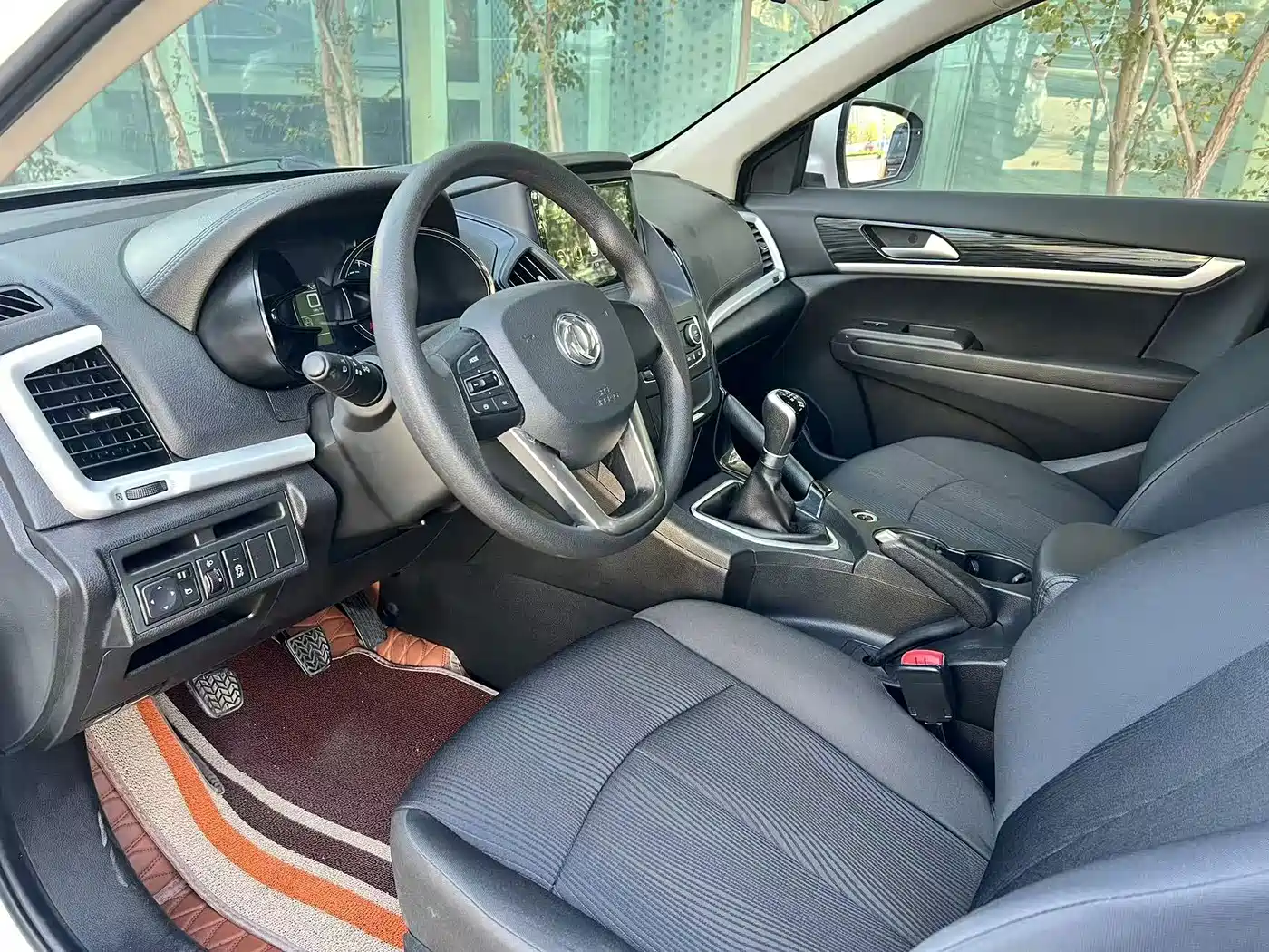 Photo 10 - Dongfeng Aeolus Dongfeng Fengshen AX7