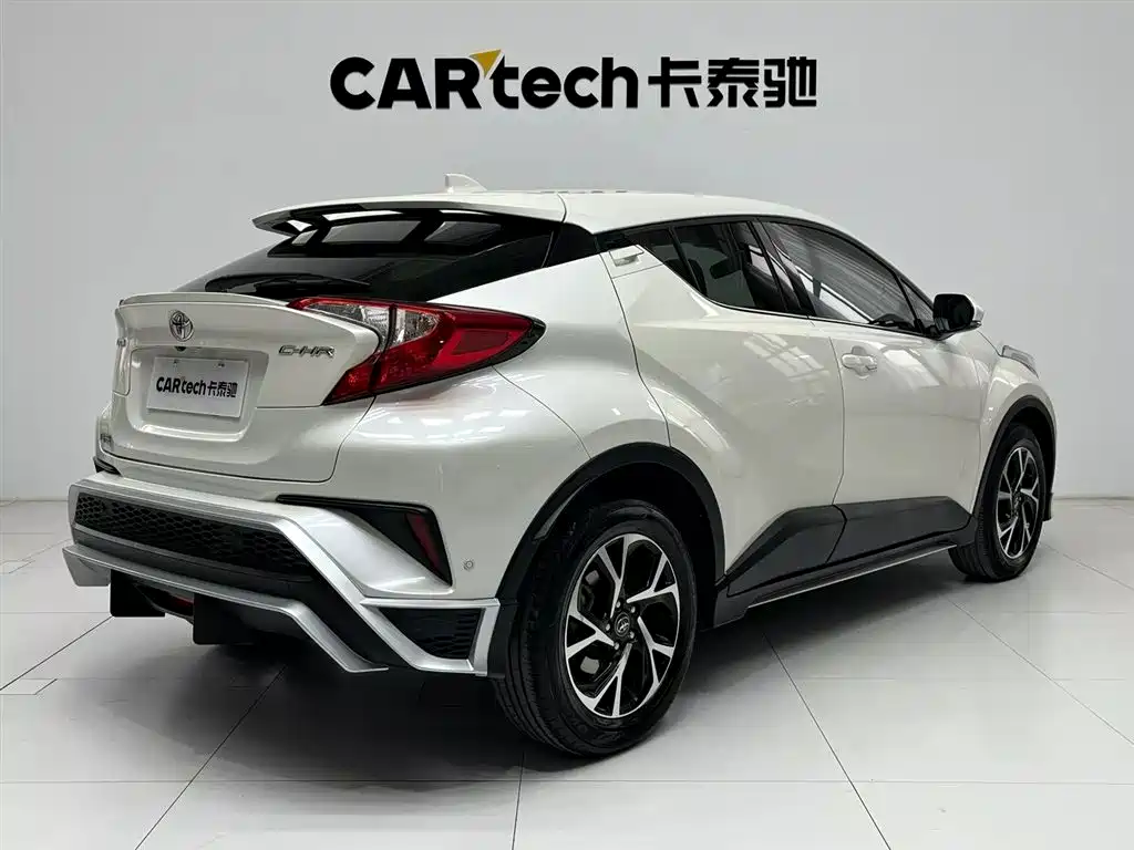Toyota C-HR 2018 2.0L Cool Run Leader Edition China V фото 12