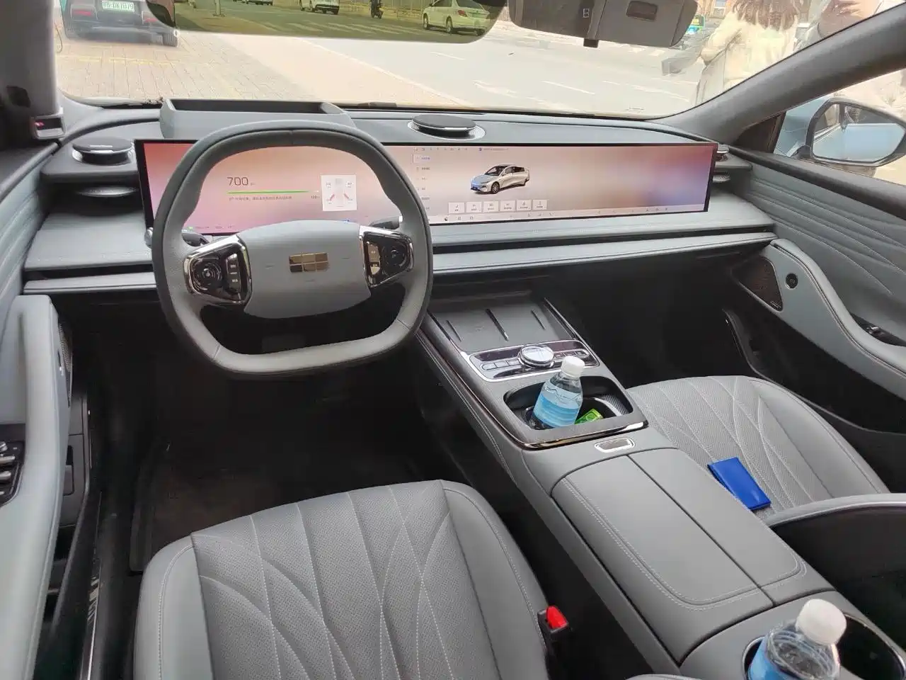 GEELY GALAXY GALAXY E8