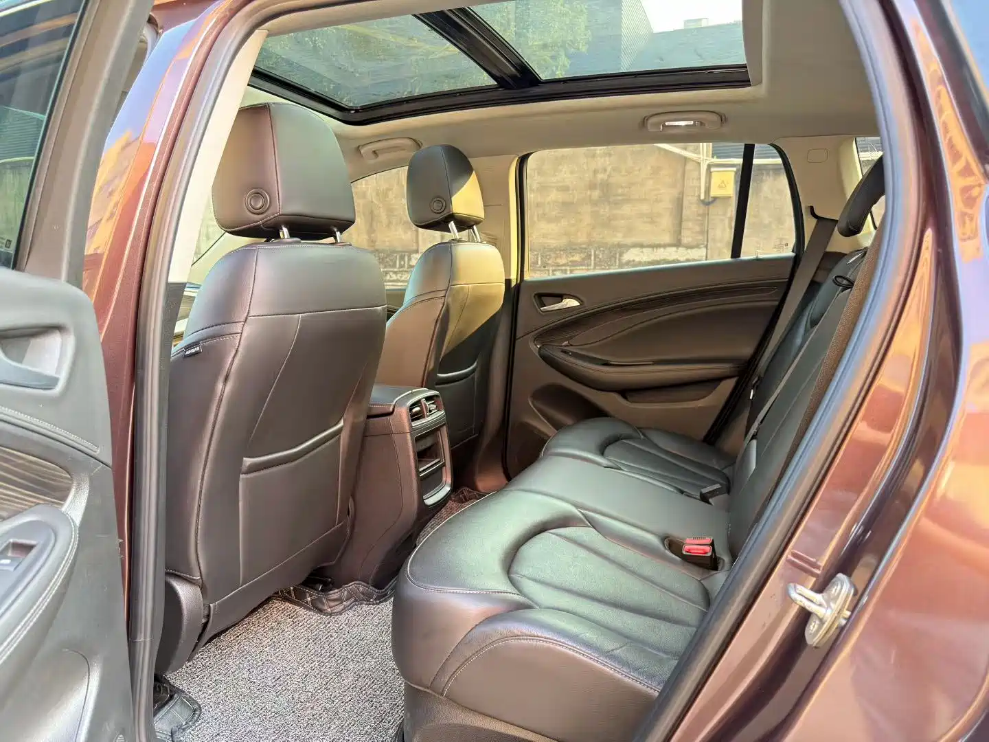 Фото 6 - Buick Envision Plus