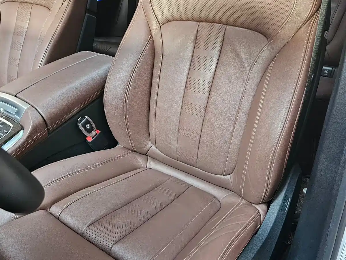 BMW X5 (Import) 2019 xDrive40i Exclusive M Sport Package фото 8
