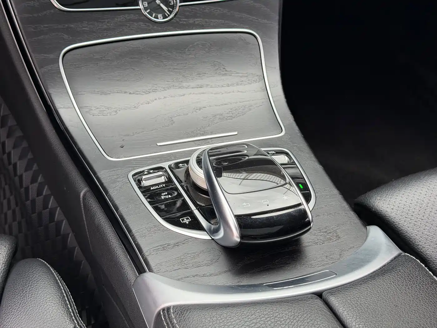 Mercedes-Benz C-Class 2015 C 200 L Sport фото 10