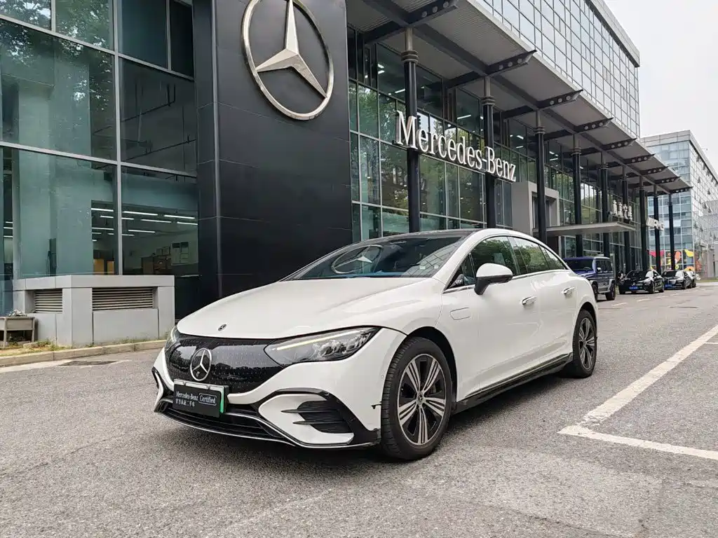 Фото 1 - Mercedes-Benz EQE