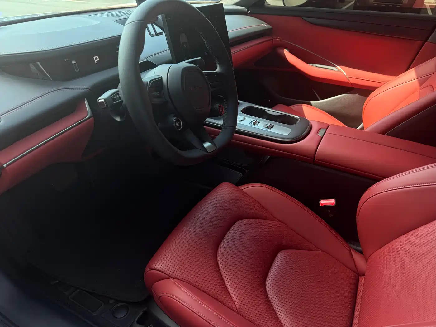 Xiaomi Auto Xiaomi SU7 2024 RWD Long Range Intelligent Driving Edition фото 4