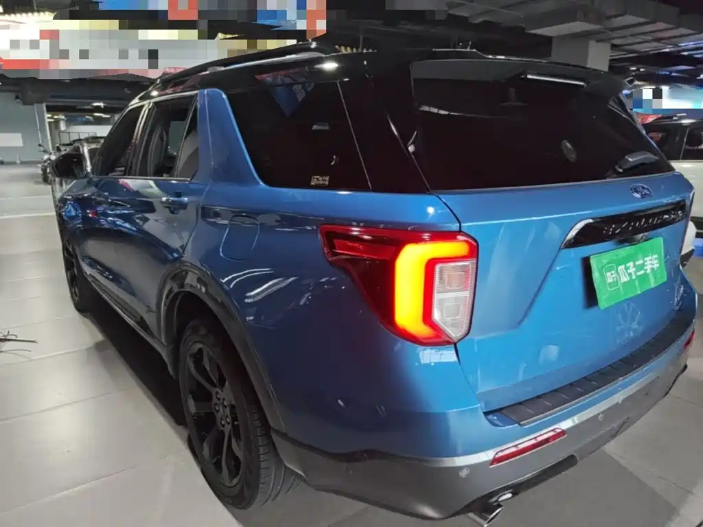 Фото 5 - Ford Explorer