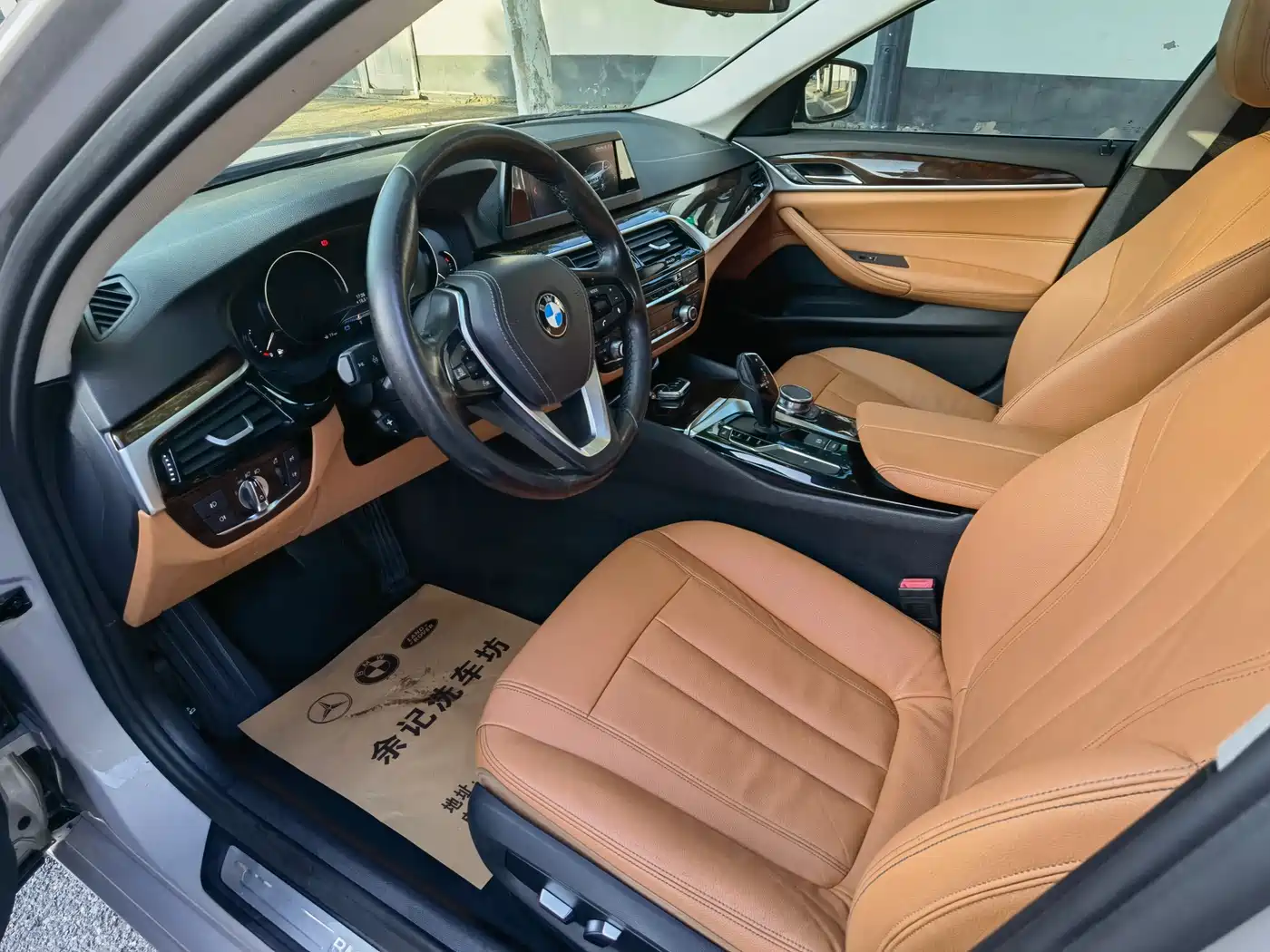 BMW 5 Series 2018 528Li Launch Special Edition фото 4