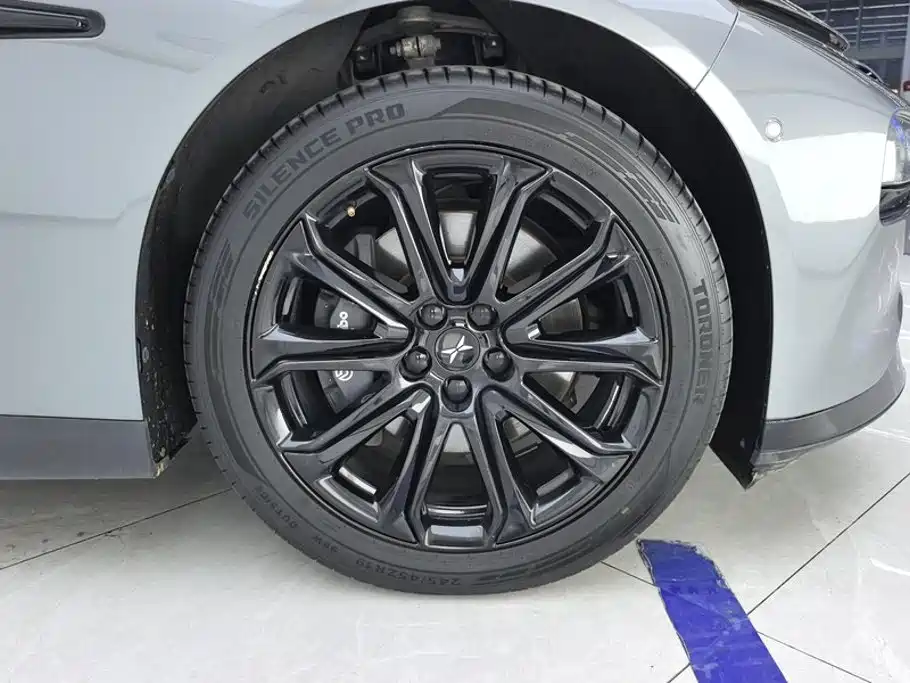 Фото 6 - XPeng P7