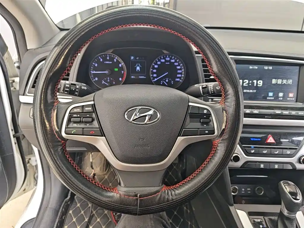 Hyundai Elantra 2016 Model 1.6L Automatic Smart Elite фото 11