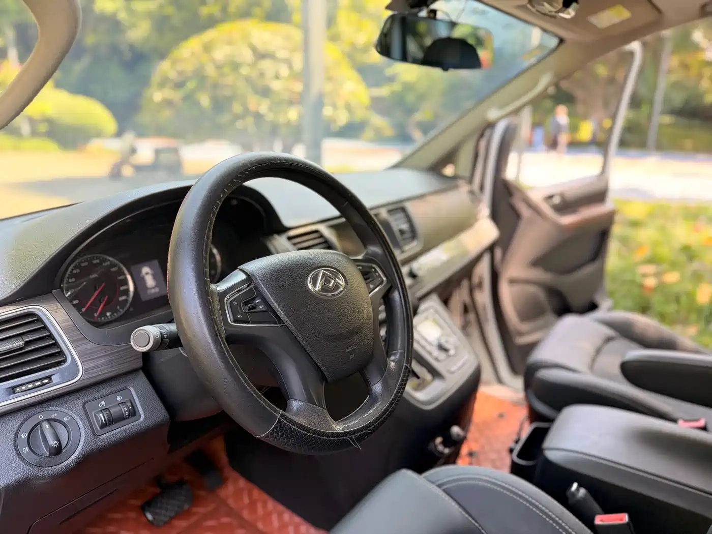 SAIC Maxus Maxus G10 2019 PLUS 2.0T Auto Elite China VI фото 27