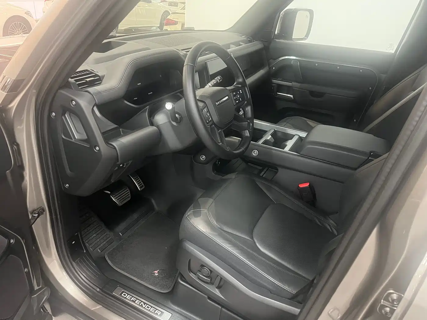 Land Rover Defender 2025 110 3.0T P400 X фото 4