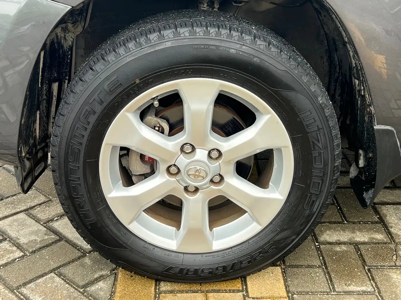 Toyota RAV4 Rongfang 2011 2.0L Automatic Classic Edition фото 18