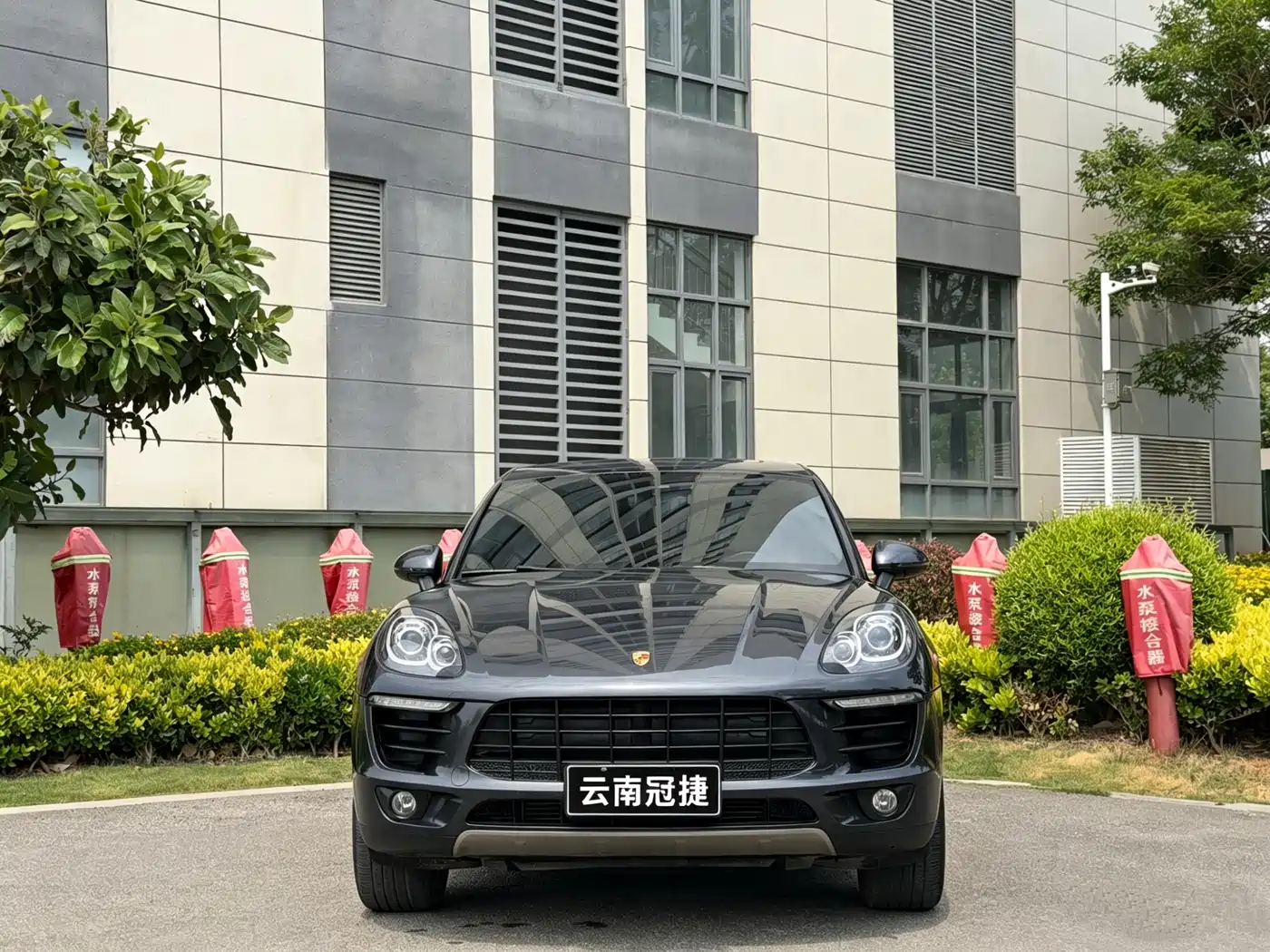 Porsche Macan 2017 Macan 2.0T фото 2