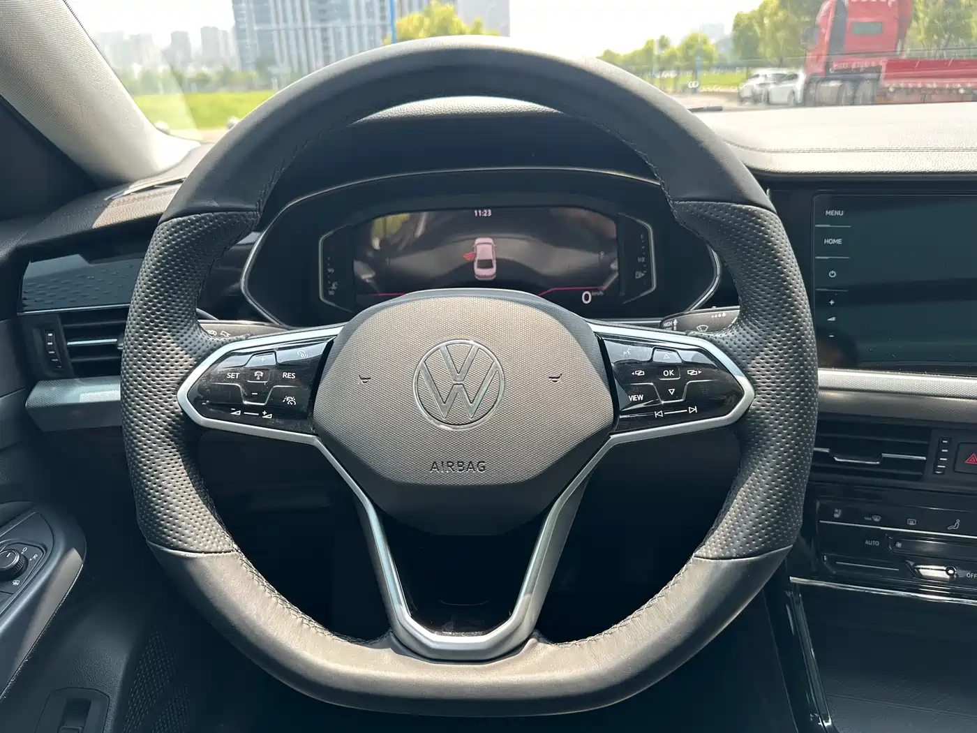Volkswagen Passat 2022 330TSI Starry Sky Premium Edition фото 16