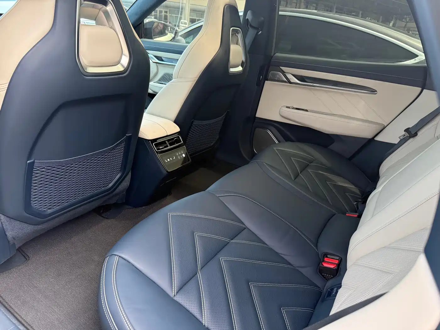 ZEEKR EXTREME KRYPTON 001