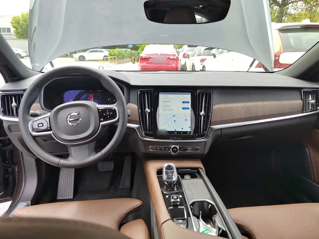Volvo S90 2025 2025 B5 Zhiyuan Luxury Edition