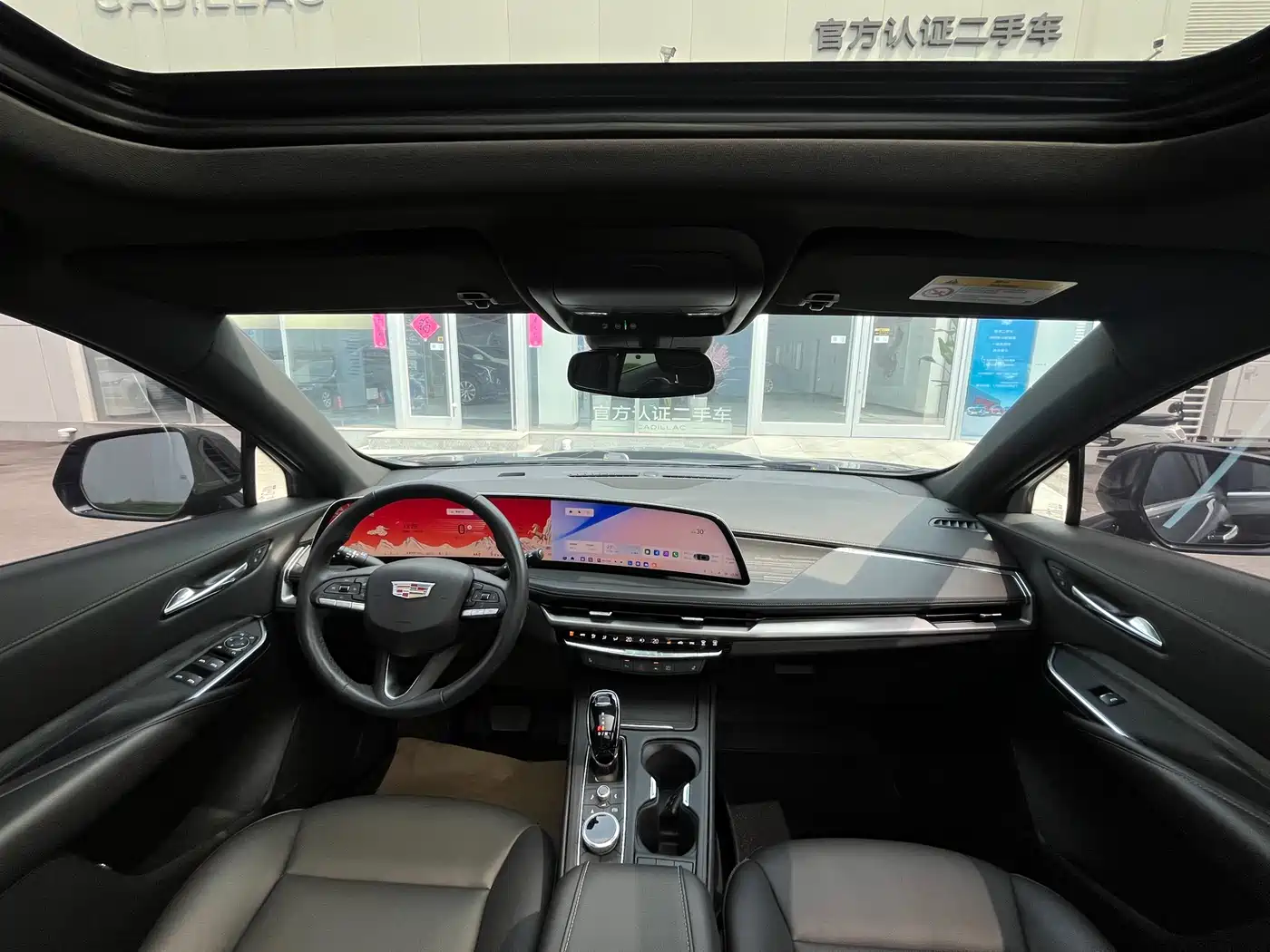 CADILLAC XT4