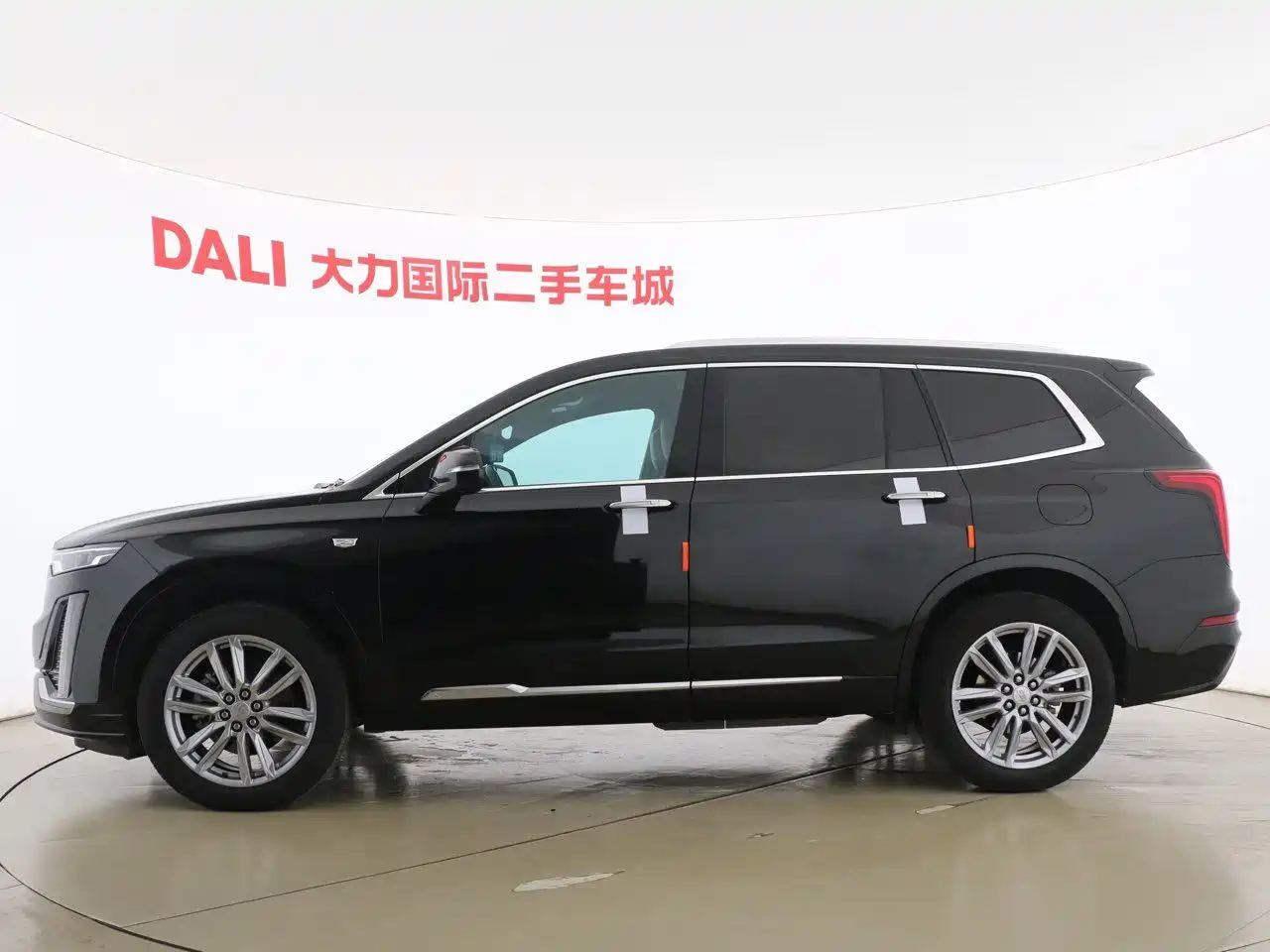 Cadillac XT6 2021 28T 6-Seater Luxury фото 4