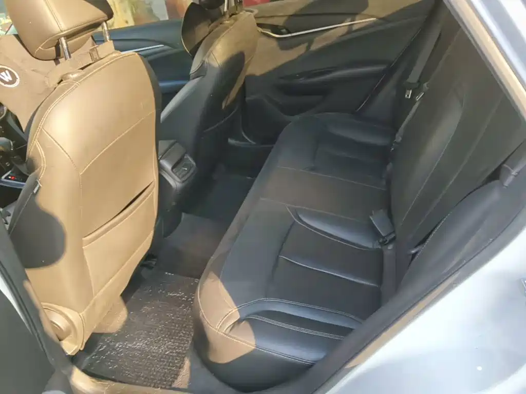 Фото 17 - Buick Excelle