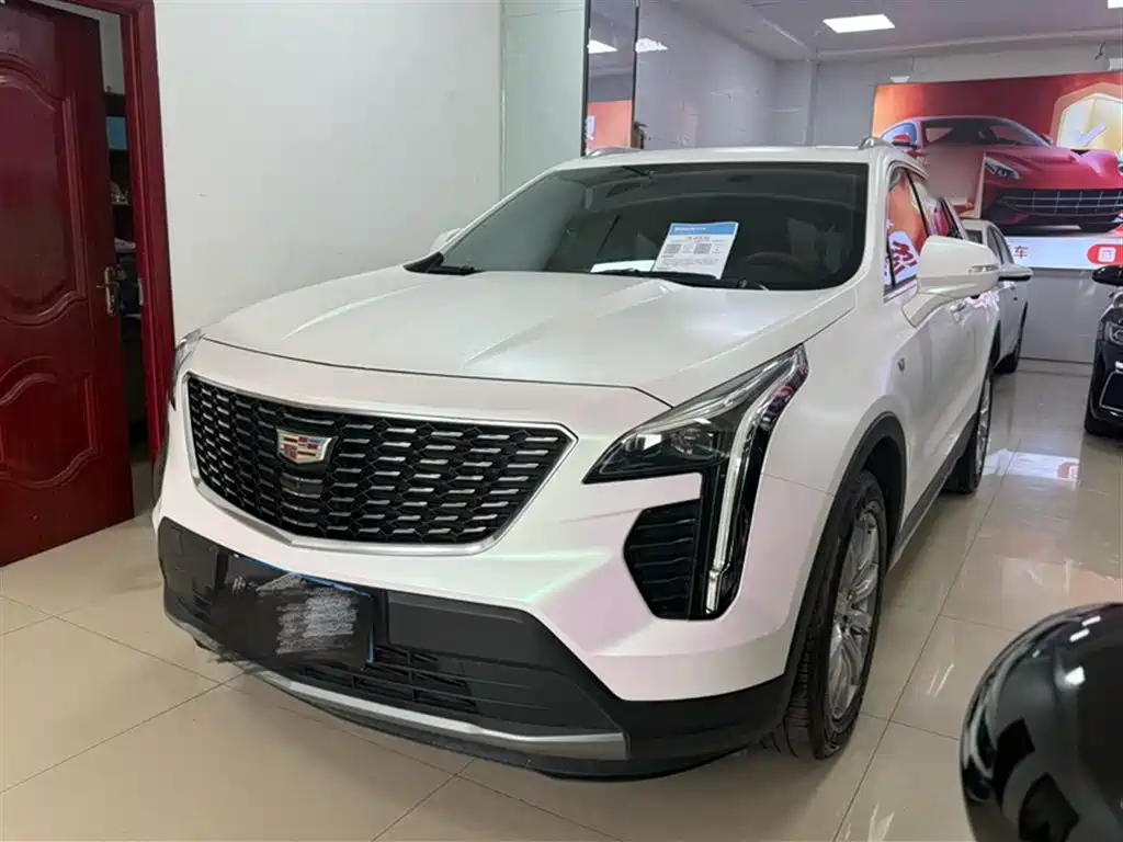 Cadillac XT4 2021 28T FWD Premium Edition фото 3