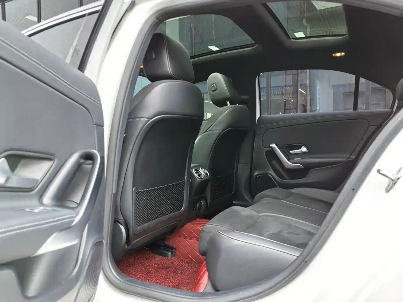 Mercedes-Benz A-Class 2023 A 200 L Fashion фото 6