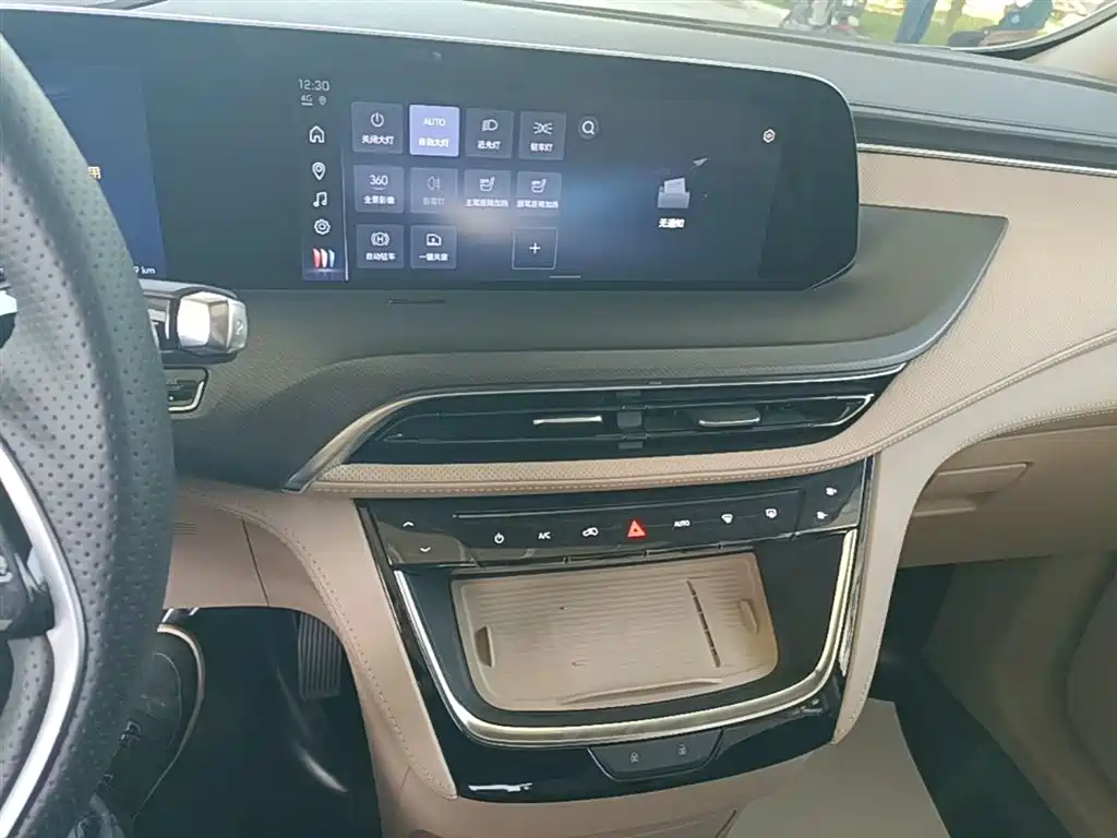 Buick GL8 New Energy 2025 Land Honor Premium Edition 7-Seater фото 13