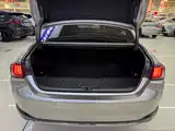 Фото 7 - Lexus ES