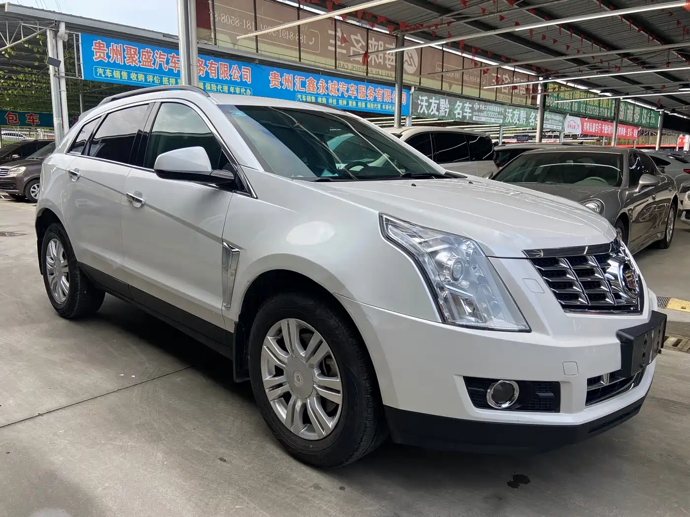 Cadillac SRX 2014 3.0L Comfort Model фото 3