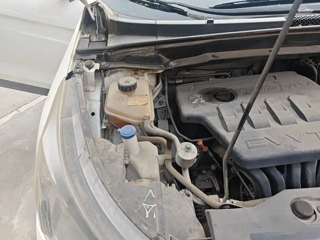 Dongfeng Aeolus Dongfeng Fengshen AX7 2015 2015 2.0L Manual Zhiyi Edition