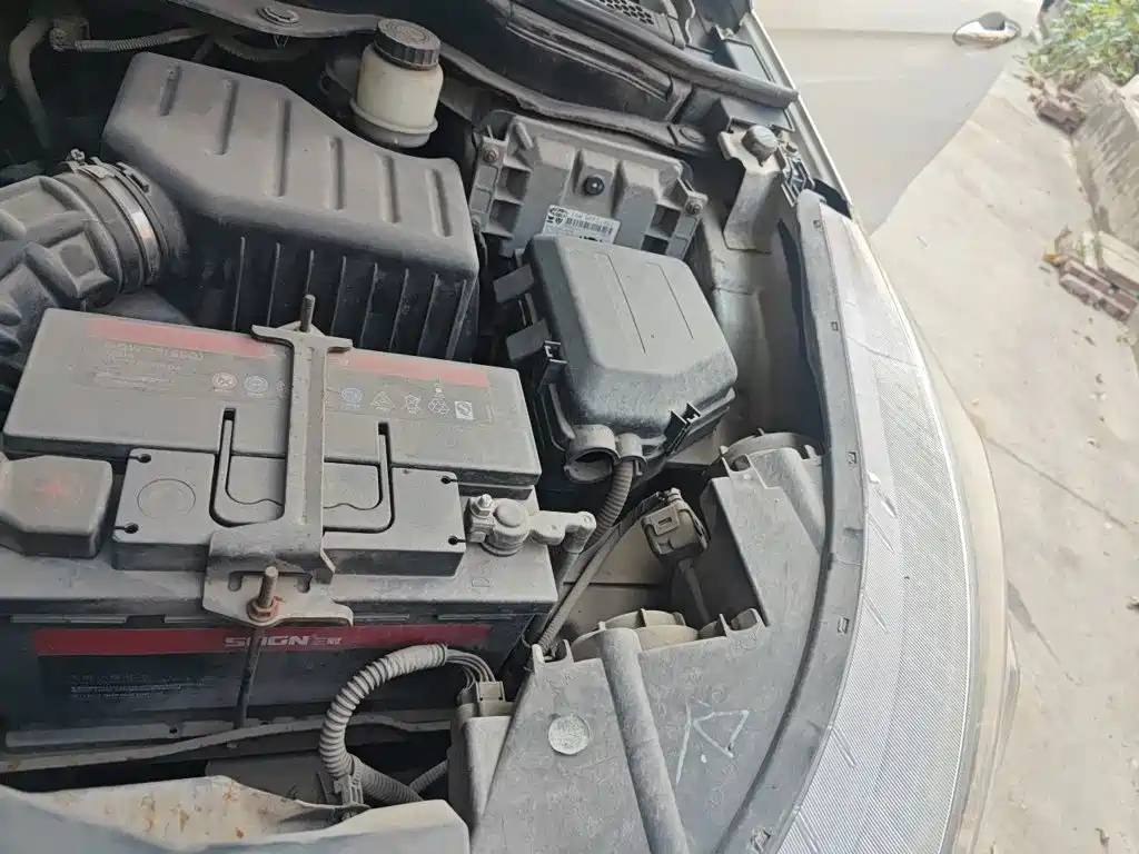 Dongfeng Aeolus Dongfeng Fengshen AX7 2015 2015 2.0L Manual Zhiyi Edition
