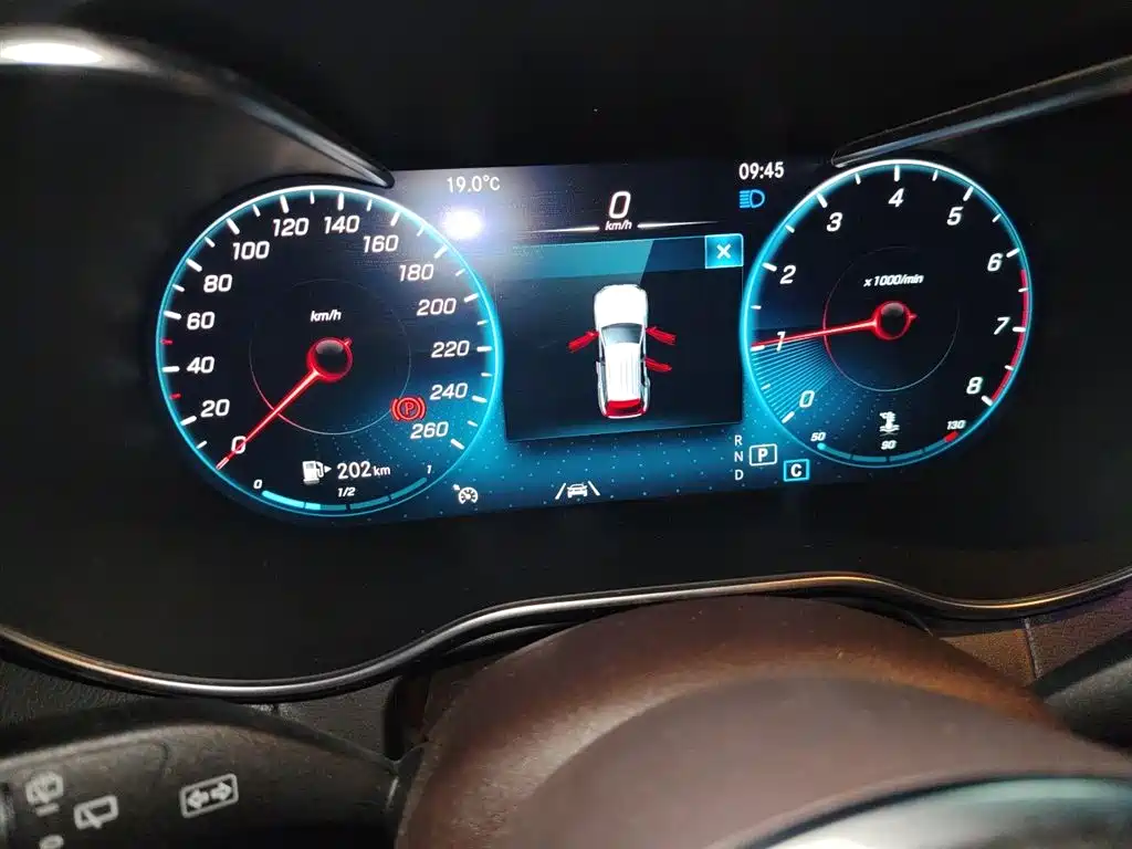 Mercedes-Benz GLC 2021 GLC 300 L 4MATIC Sporty фото 8