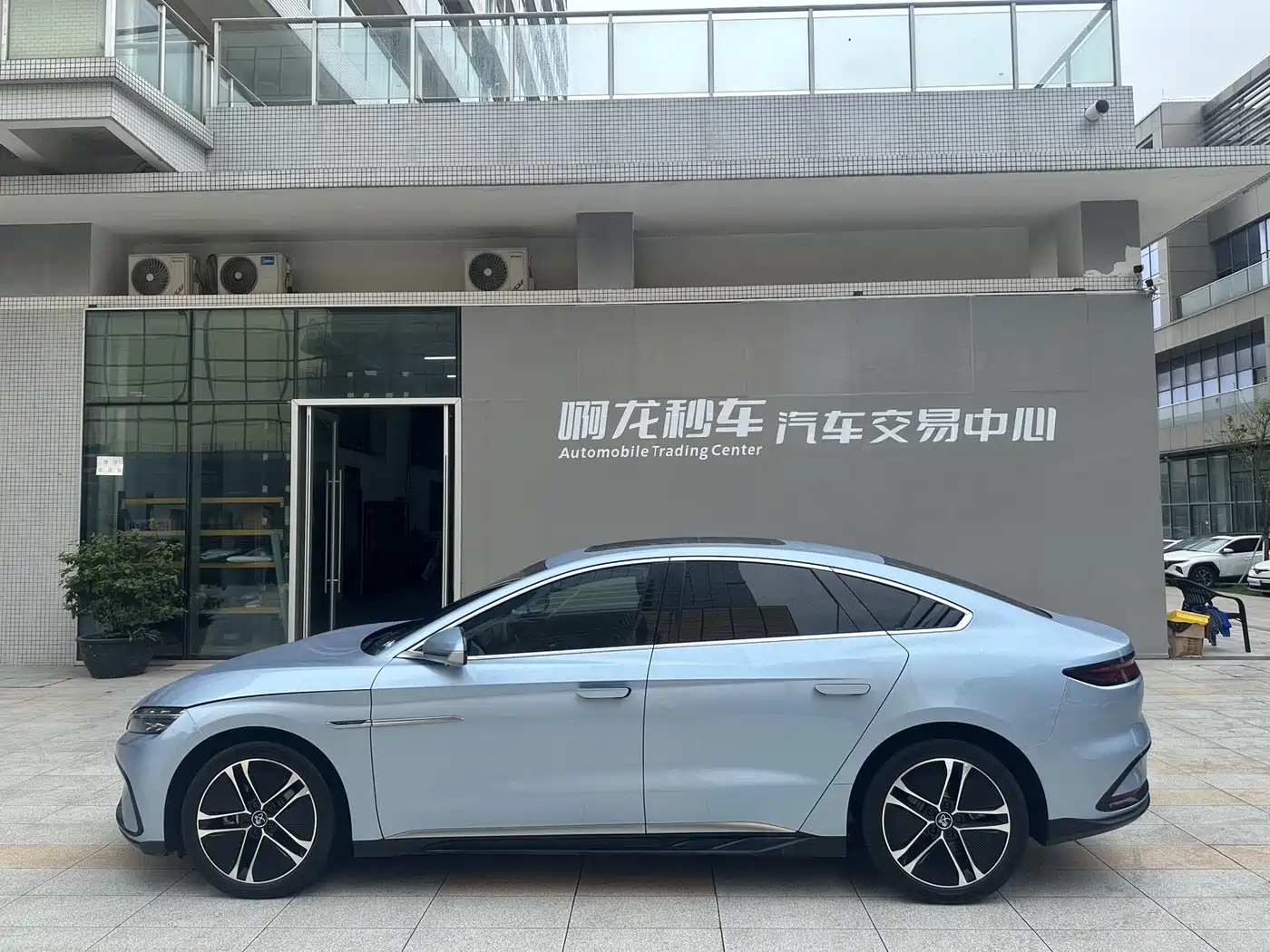 BYD Han 2023 EV Champion Edition 605KM FWD Premium фото 19
