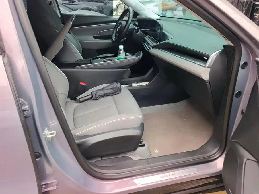 Buick E5 2024 2023 Premium Standard Range Edition