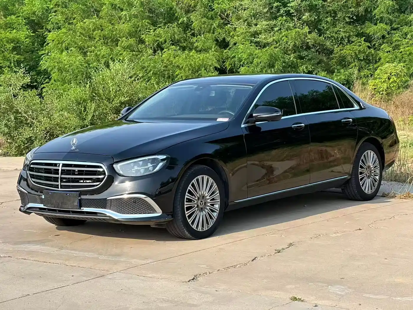 Mercedes-Benz E-Class 2023 E 300 L Fashion