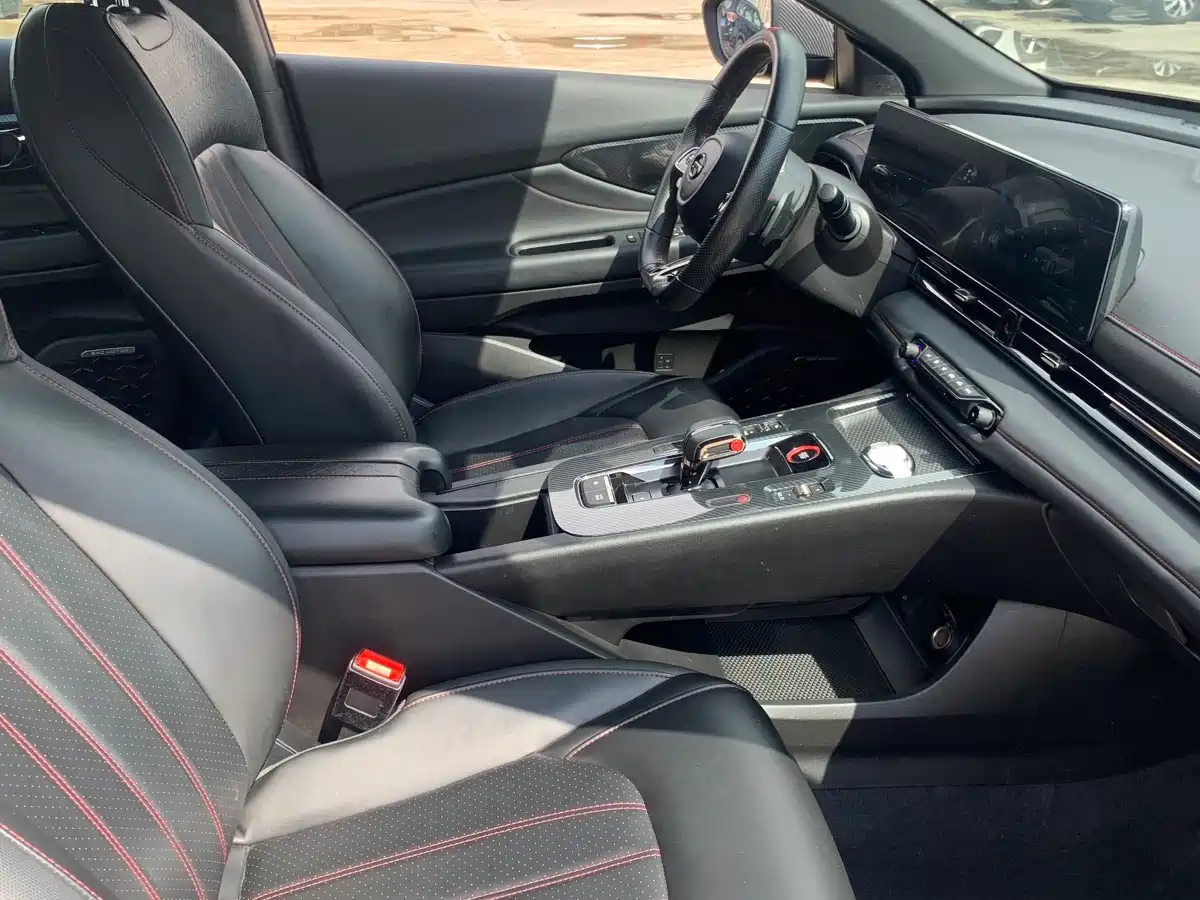 GAC Trumpchi Trumpchi Emkoo 2021 270T DCT J15 Edition фото 11