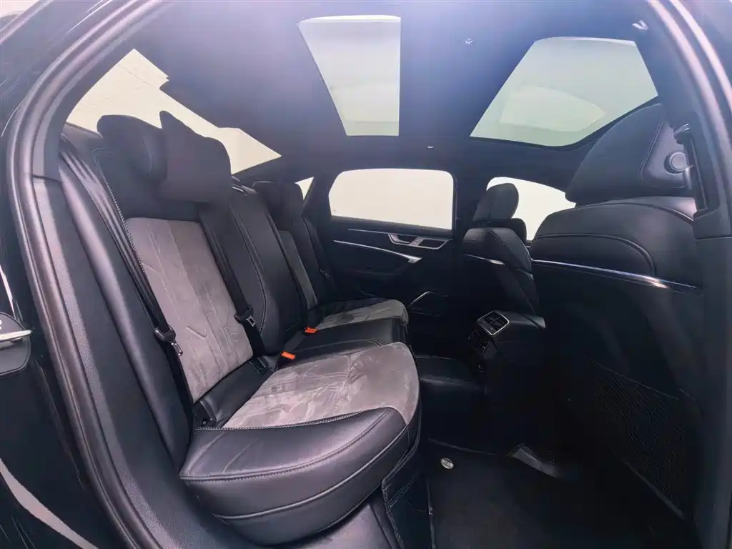 Audi A6L 2024 45 TFSI quattro Premium Dynamic фото 10