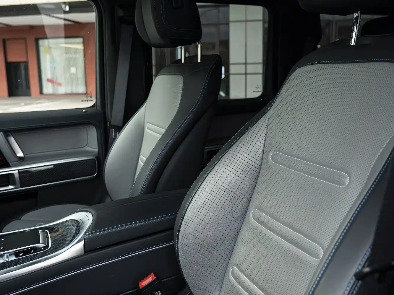Mercedes-Benz G-Class New Energy 2025 G580 Launch Special Edition фото 16