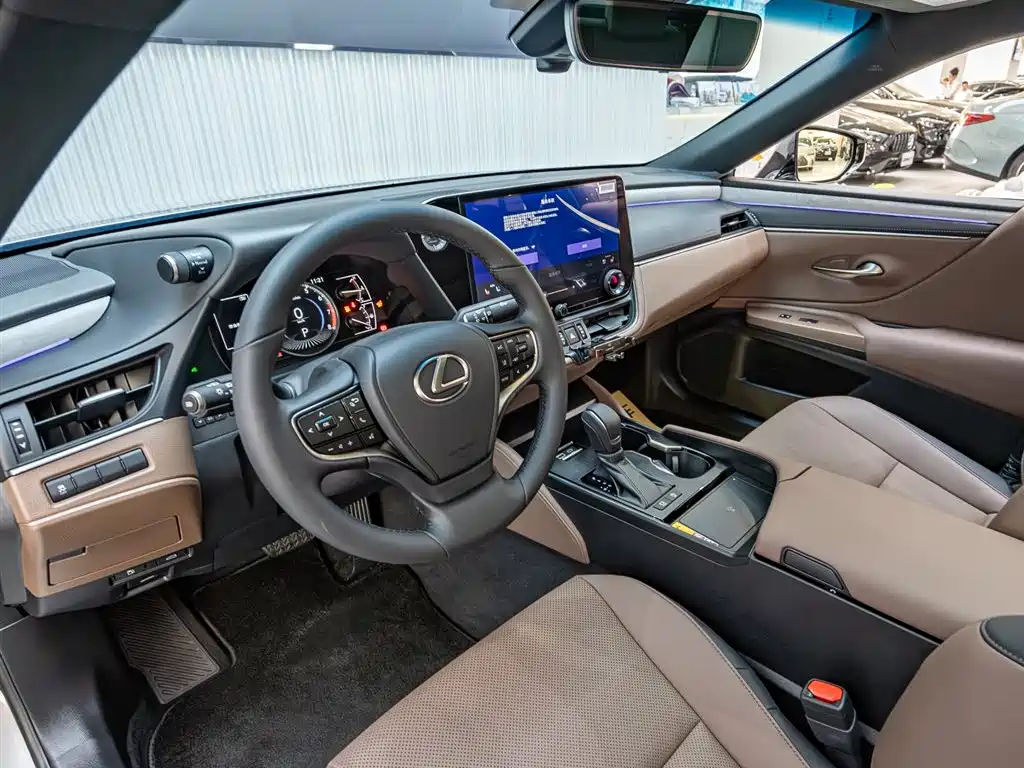 LEXUS ES