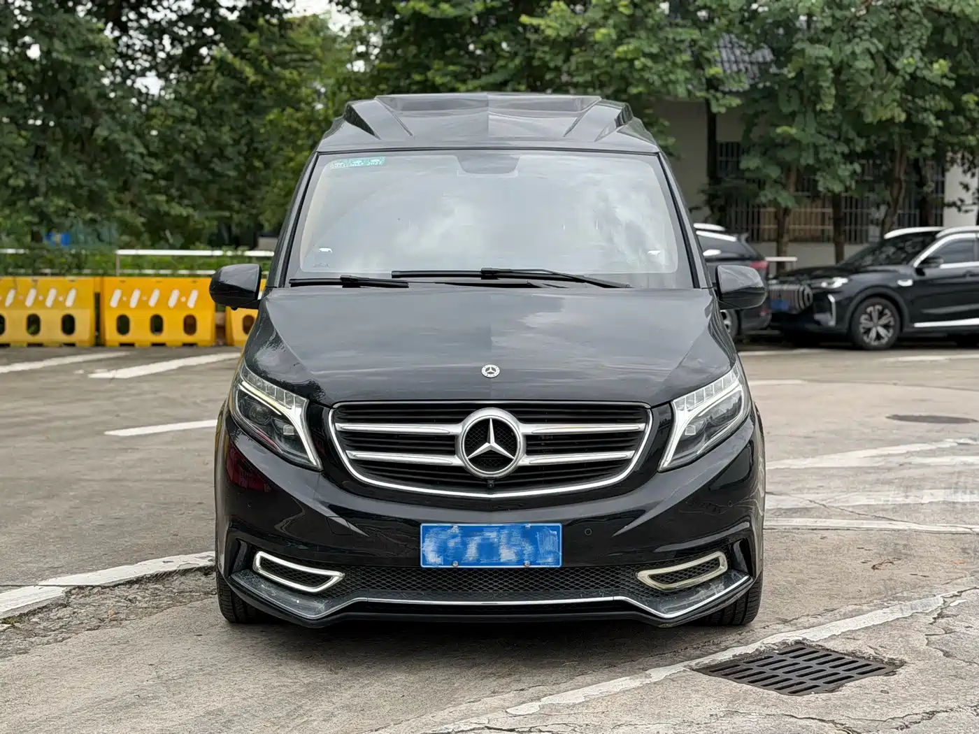 Photo 2 - Mercedes-Benz Vito