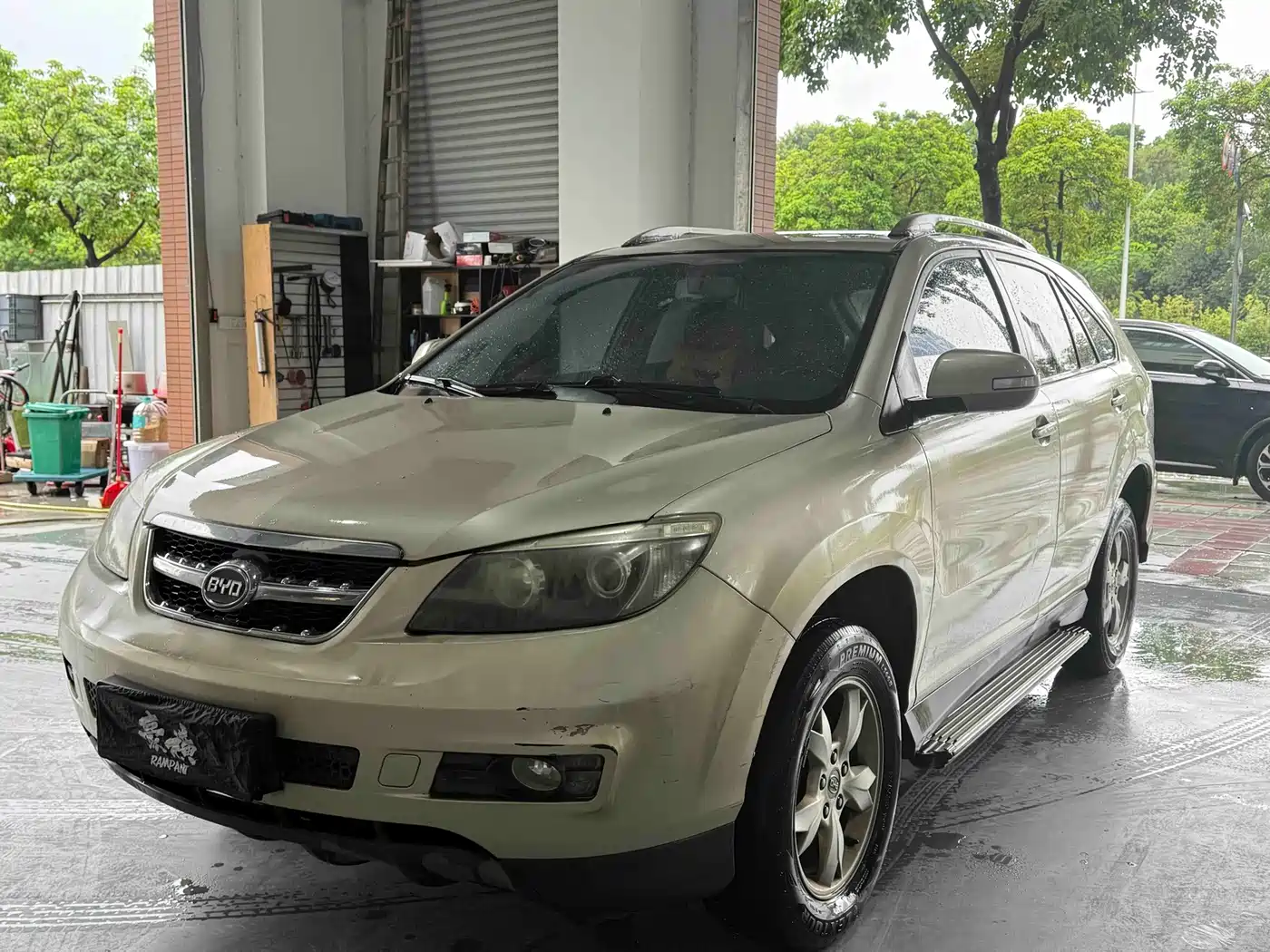 BYD S6 2014 2013 Joy Edition 2.0L Manual Luxury 5-seater