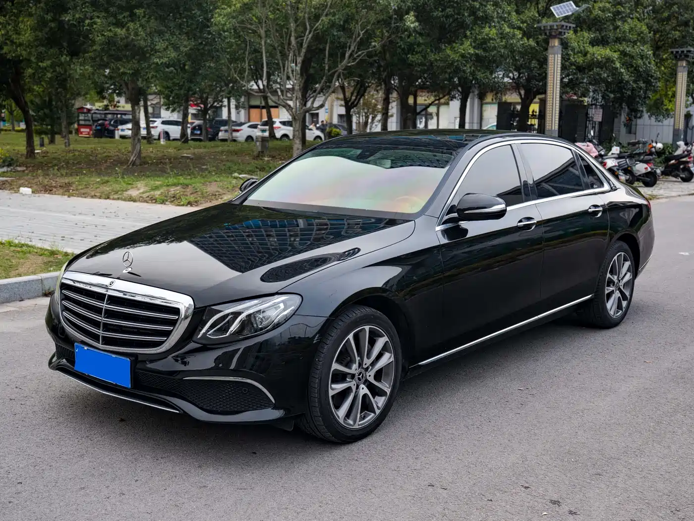 Mercedes-Benz E-Class 2019 E 260 L