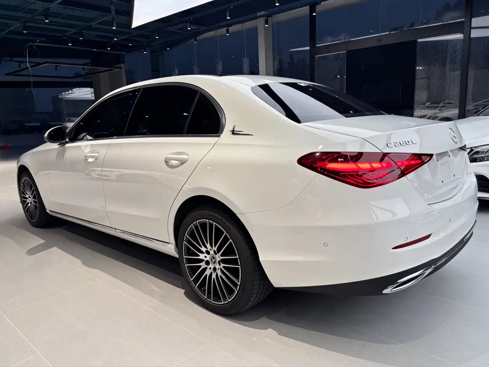 Фото 6 - Mercedes-Benz C-Class