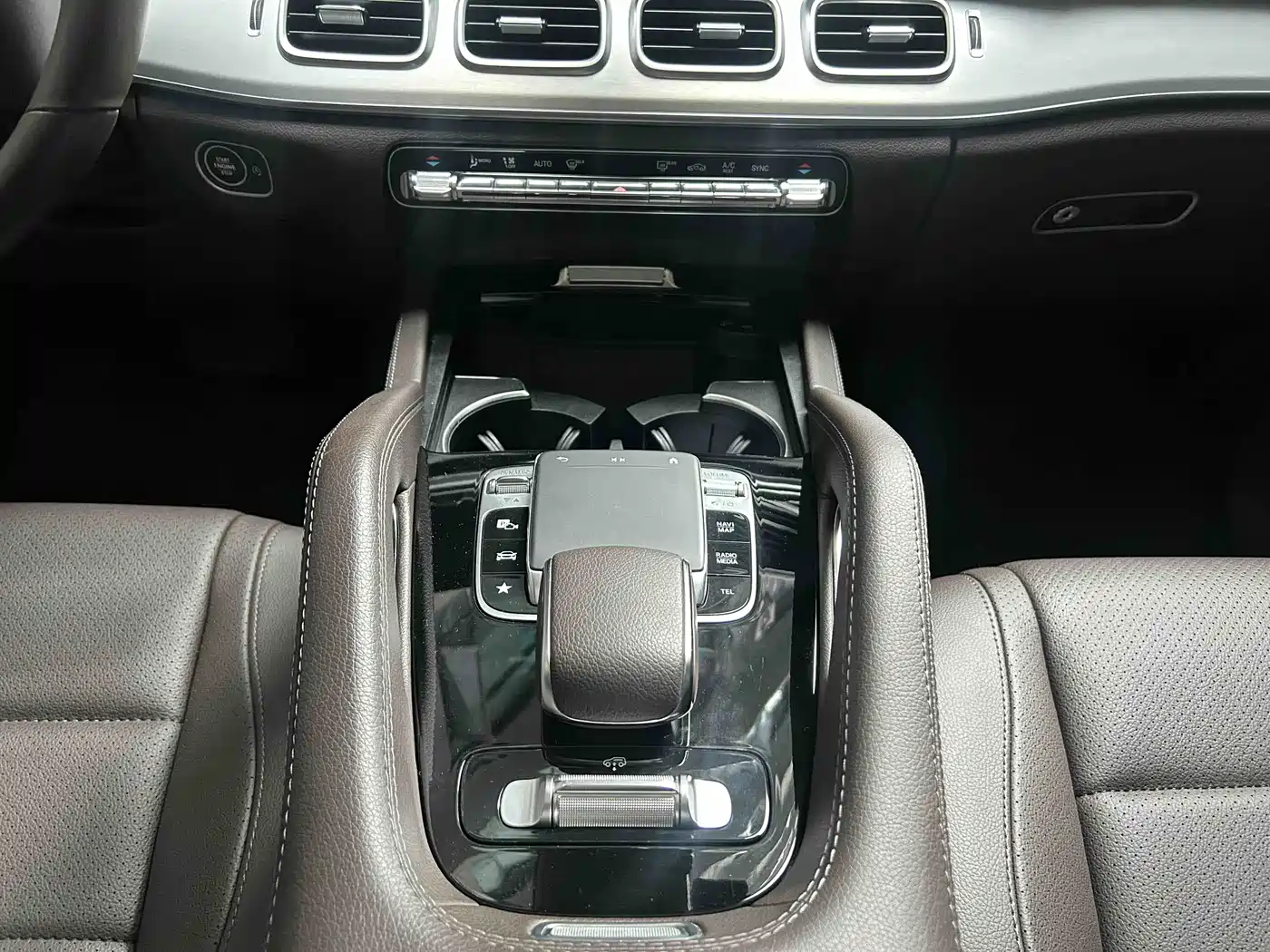 Mercedes-Benz GLE 2020 Facelift GLE 450 4MATIC Dynamic фото 16
