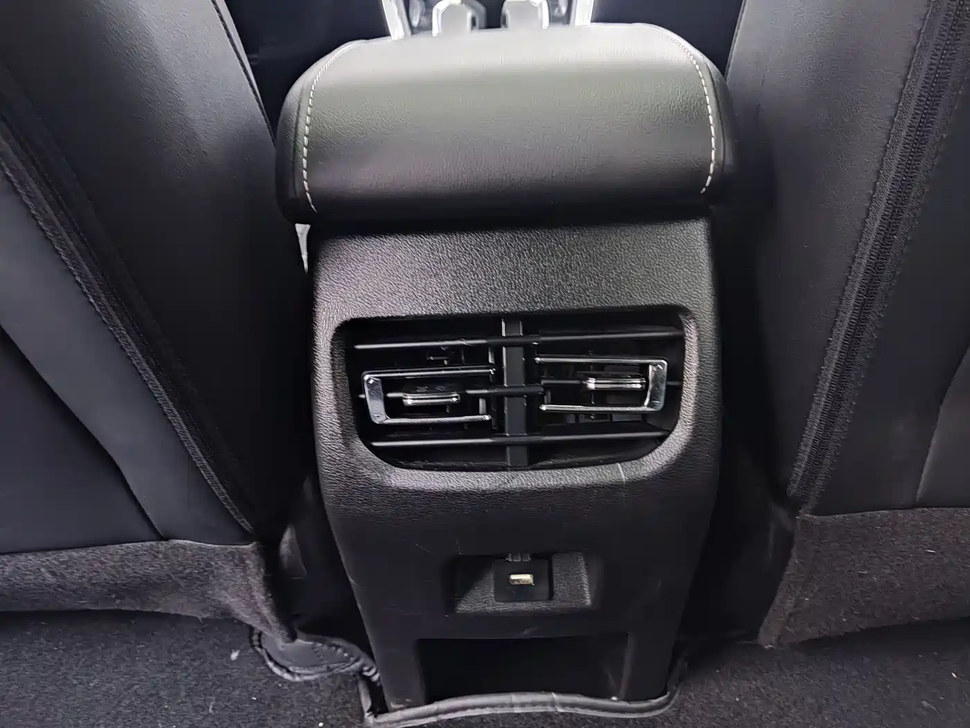 Haval M6 2021 PLUS 1.5T DCT Smart Enjoyment Model фото 16