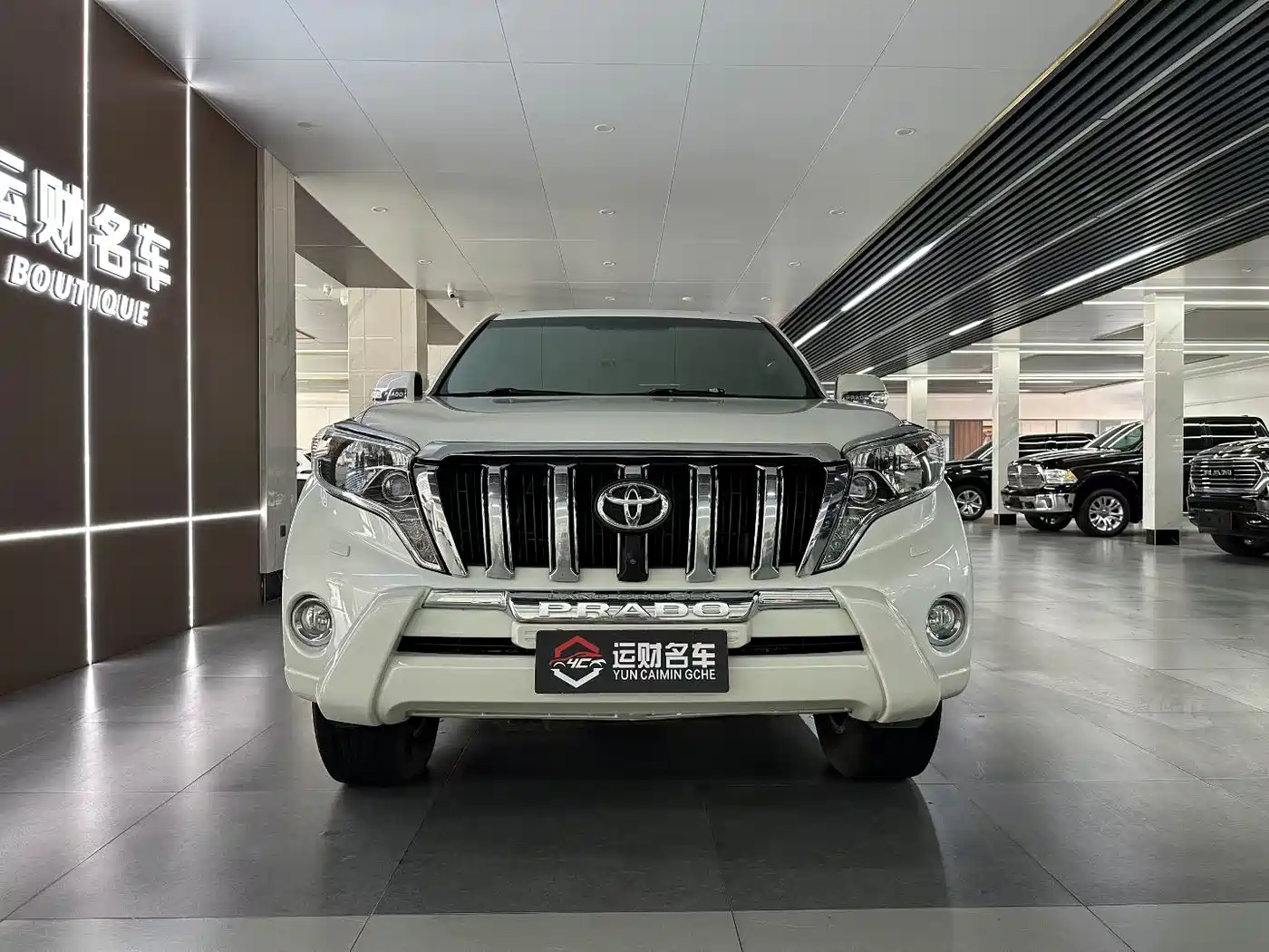 Toyota Prado (Import) 2014 2.7L Automatic Luxury фото 2